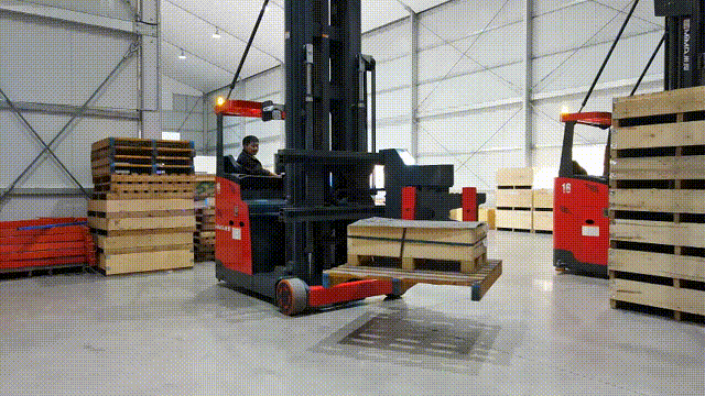 米瑪三向叉車.gif 米瑪三向叉車.gif