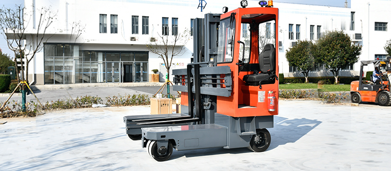 米瑪全向電動(dòng)叉車.jpg 米瑪全向電動(dòng)叉車.jpg