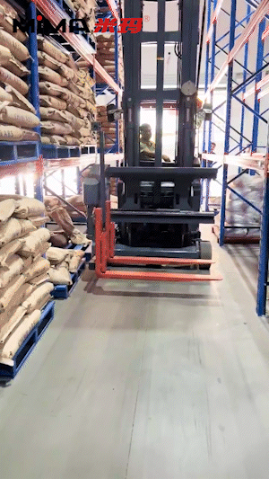 MiMA米瑪MCA1.6噸三向堆垛車.gif MiMA米瑪MCA1.6噸三向堆垛車.gif
